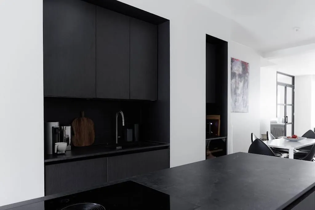 הלסינקי Spacious 2Br Apartment On Bulevardi